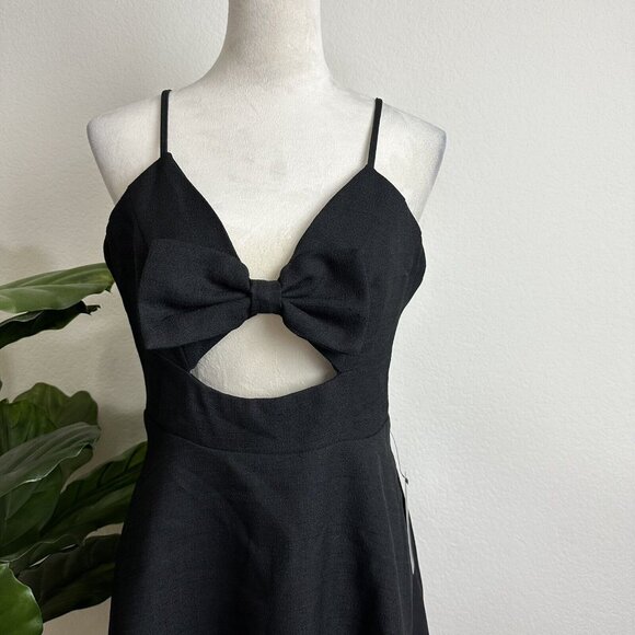 Lulu's Women's Fit & Flare Bow Cutout Mini Dress Size XL Black Prom Wedding NWT - Picture 2 of 12